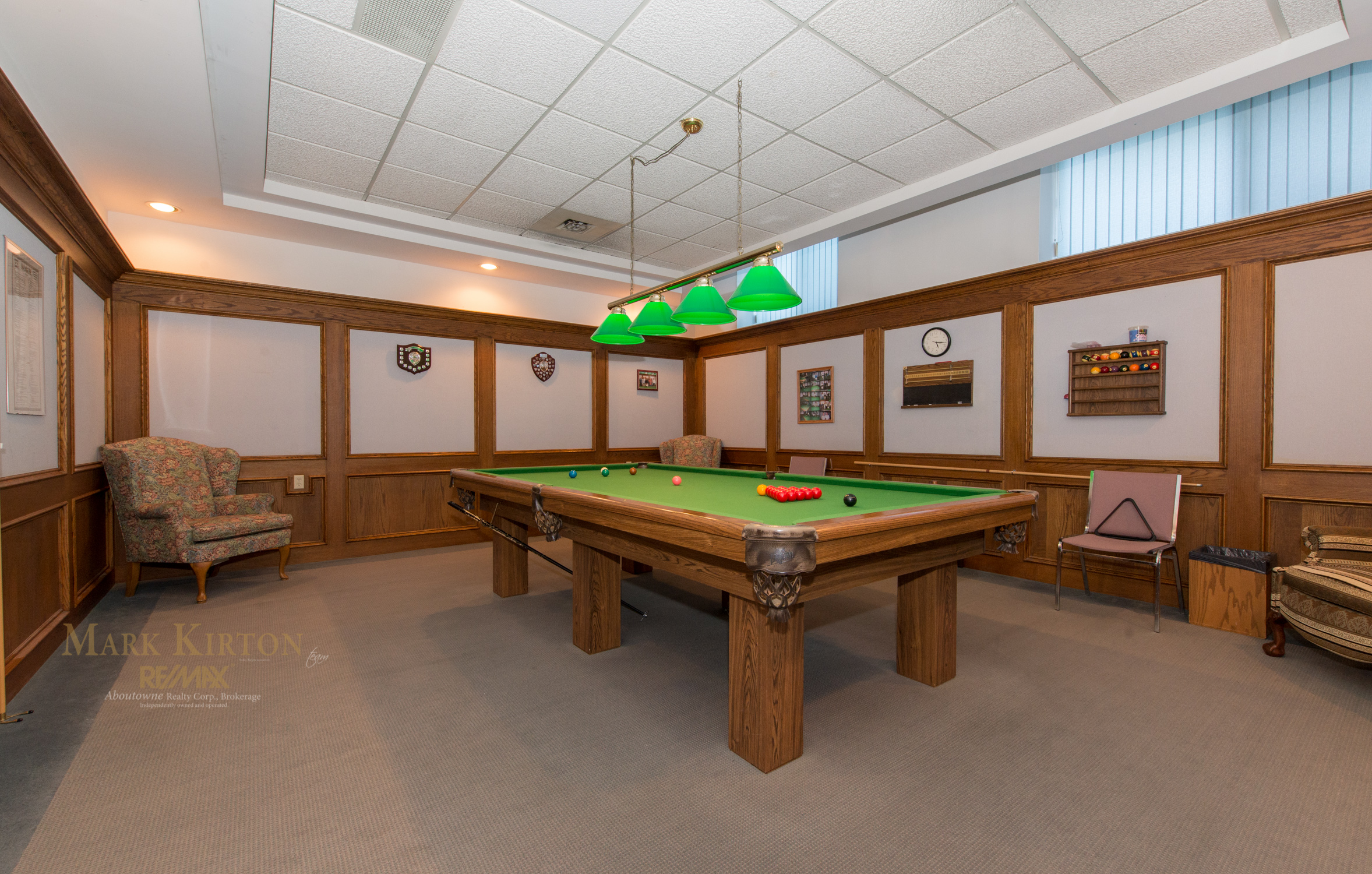 13 Billiards Room